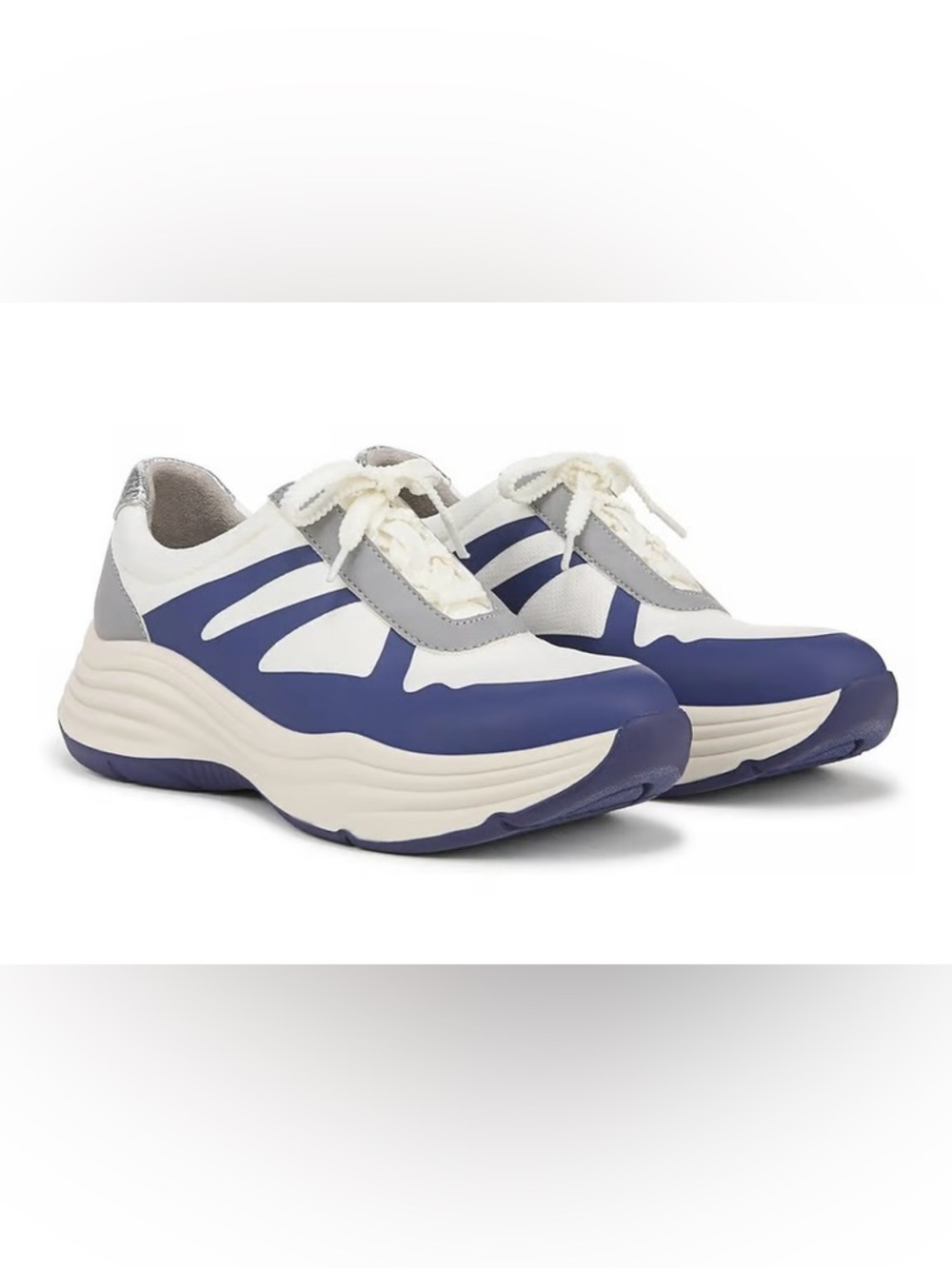 Bzees Lifestride White and Navy Chunky Lace-Up Sneakers size 6m